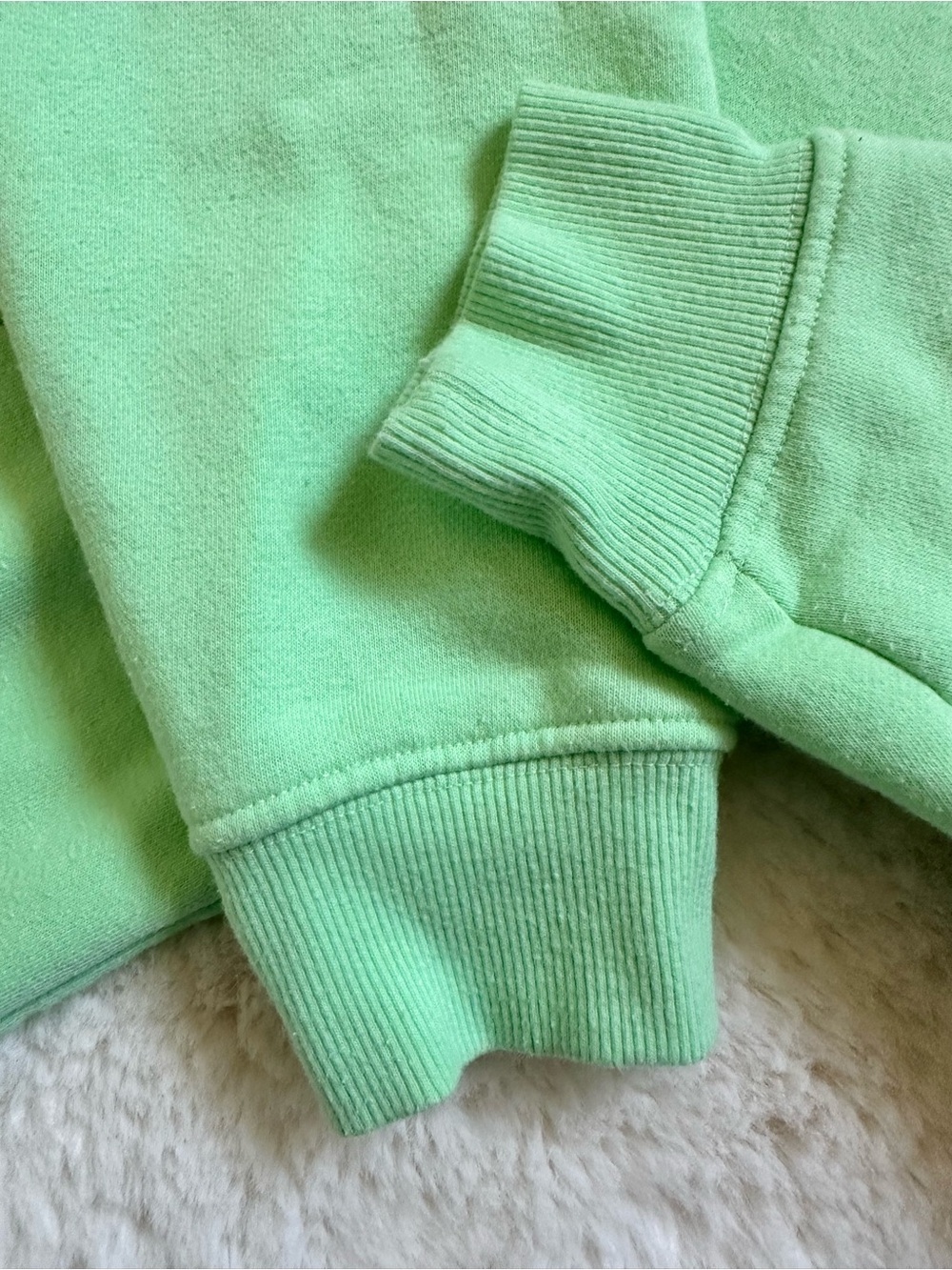 Strawberry Shortcake Women’s Graphic Sweatshirt Size M - Picture 11 of 12